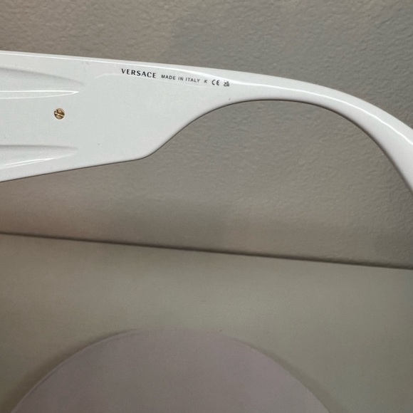 New Versace Unisex Sunglasses - Picture 8 of 9